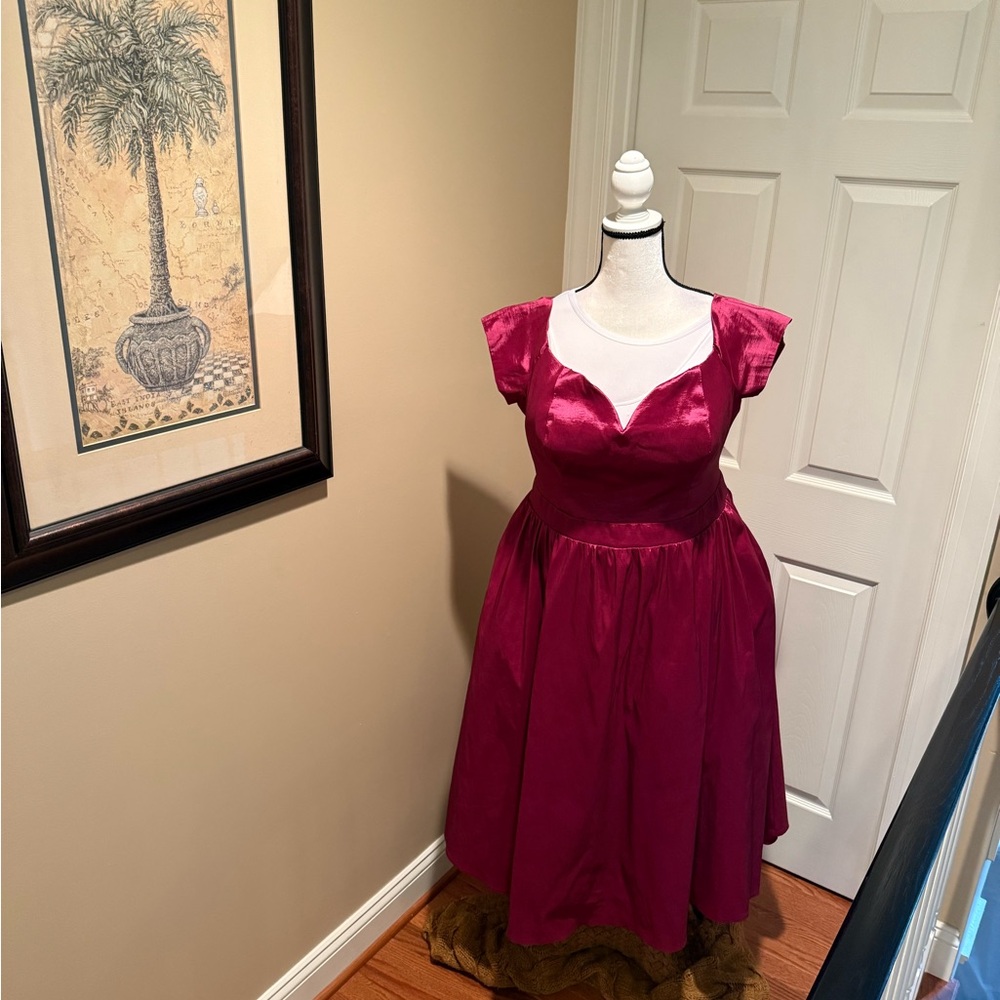 Elegant Fuchsia Cocktail/Prom Dress w/Vintage 1950’s Styling Flair